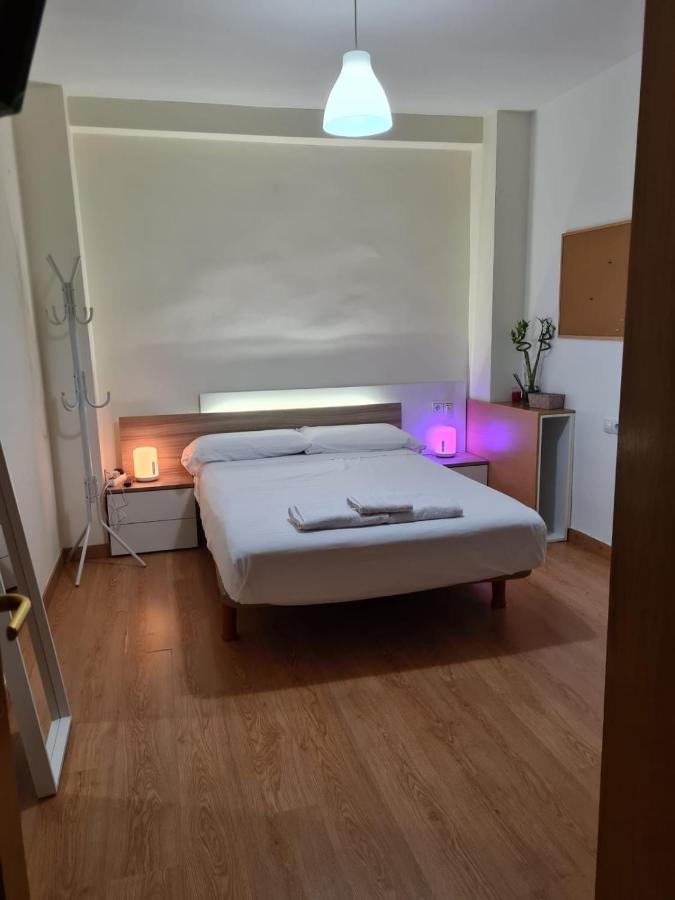 Habitacion Con Bano Privado- En Casa Familiar Beatriz Валенсия Екстериор снимка